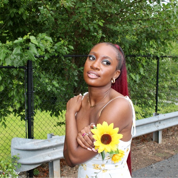 Meet your Posher, Crystal - Picture 1 of 5